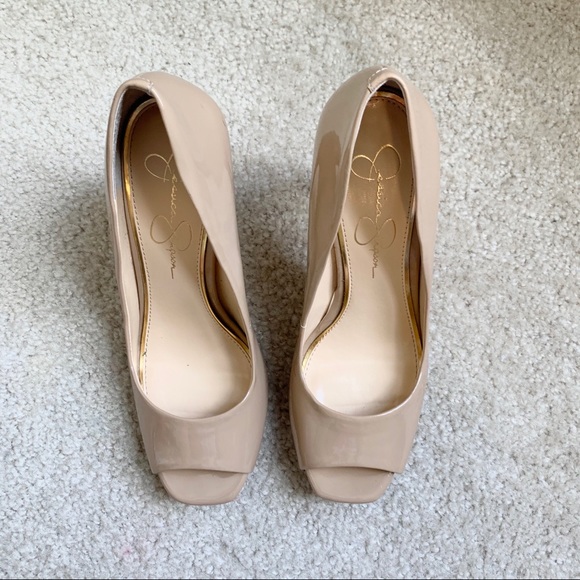 JESSICA SIMPSON Nude Patent Leather Peep Toe Heels - Picture 4 of 10